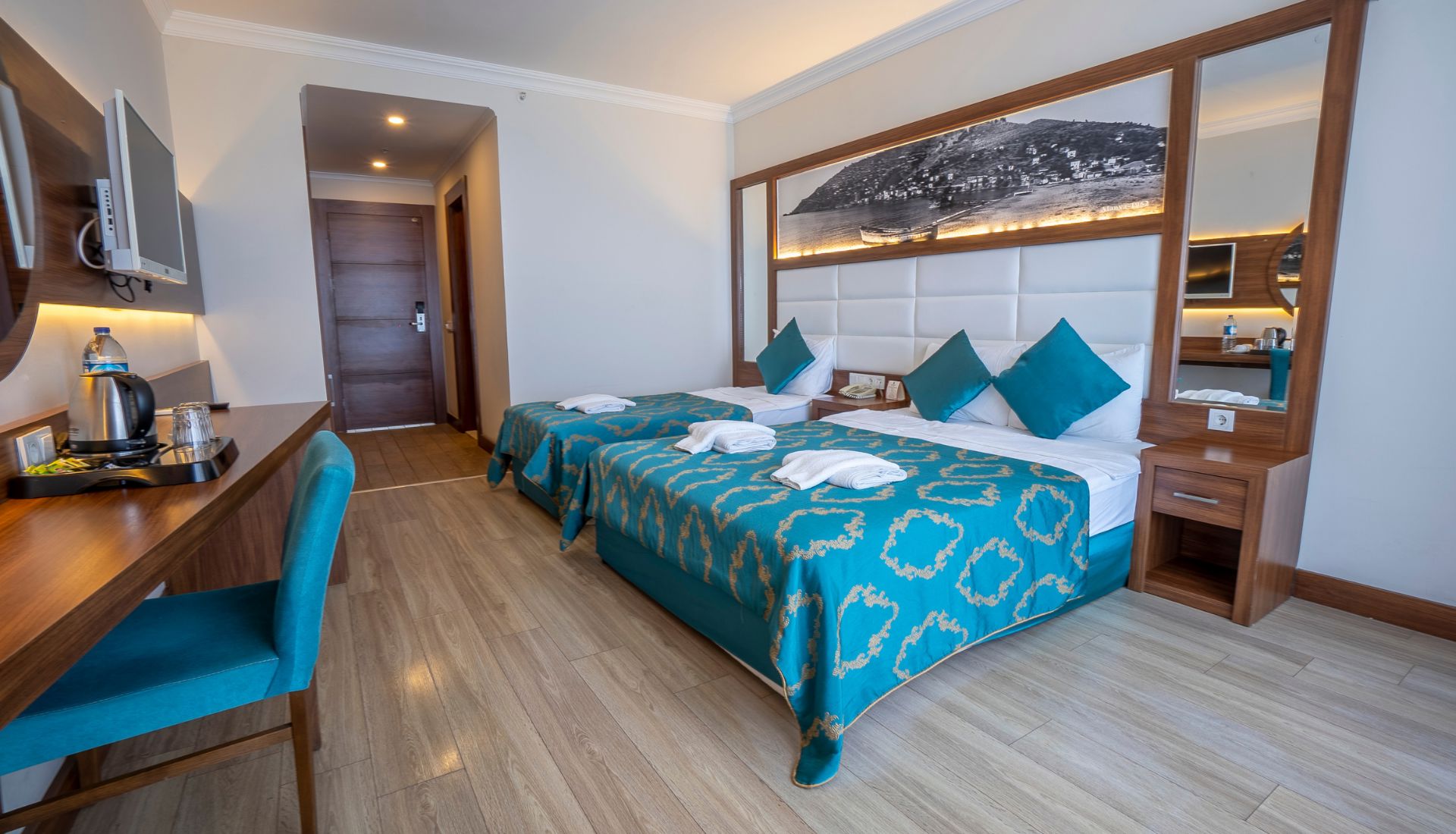 sunstarresort, SunStarResortHotel, Sun Star Resort, Sun Star Resort Hotel, Sunstar Resort Alanya, Alanya Otel, Alanya Resort Hotel, Alanya Her Şey Dahil Otel, All Inclusive Hotel Alanya, Alanya Aile Oteli, Alanya Tatil Oteli, Alanya Konaklama, Alanya Tatili, Alanya Beach Hotel, Alanya Holiday Resort, Antalya Otel, Akdeniz Tatili, Özel Plajlı Otel, Kum Plajlı Otel, Denize Yakın Otel, Her Şey Dahil Otel, All Inclusive Resort, Resort Hotel Turkey, Family Resort Turkey, Beach Resort Turkey, Aile Dostu Otel, Çocuk Dostu Otel, Mini Club, Çocuk Aktiviteleri, Aquaparklı Otel, Su Kaydıraklı Otel, Açık Havuz, Çocuk Havuzu, Spa Wellness, Türk Hamamı, Sauna, Masaj, Fitness Salonu, Restoran, Açık Büfe Restoran, Snack Bar, Lobby Bar, Havuz Bar, Sahil Bar, Standart Oda, Aile Odası, Balkonlu Oda, Ücretsiz WiFi, Online Rezervasyon, En İyi Fiyat Garantisi, Yaz Tatili, Deniz Kum Güneş